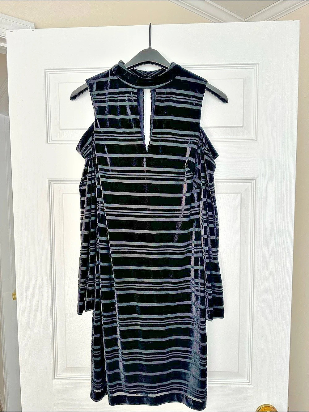 GUESS Black Striped Velvet Cold Shoulder Mini Dress Size 6